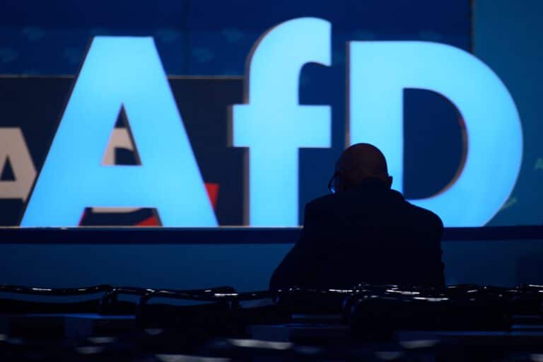 Alternativa para Alemania (AfD) afianza su liderazgo en las encuestas y consolida siete puntos de ventaja sobre la CDU de Friedrich Merz