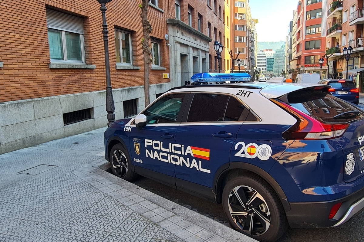 Un ilegal argelino llegado en patera hace un año, detenido en Palma por undécima vez robando un coche