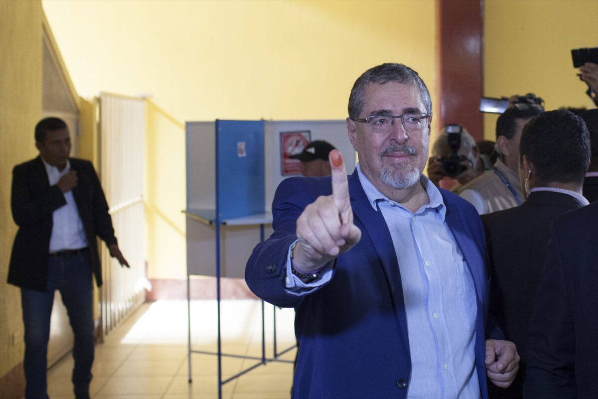 Arévalo denuncia «un golpe de Estado absurdo, ridículo, y perverso» por parte del Ministerio Público