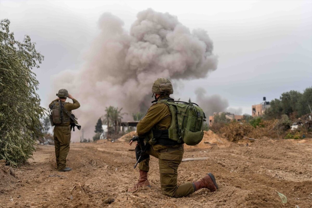 Israel confirma que 20 de los militares muertos en Gaza fallecieron por fuego amigo o en accidentes