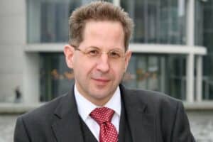 Hans-Georg Maassen, antiguo jefe del servicio de inteligencia interior de Alemania. (X).