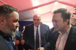 Santiago Abascal y Elon Musk esta mañana en Roma. VOX.