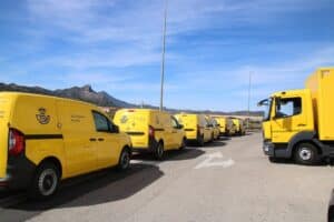 Camionetas de Correos. Europa Press.