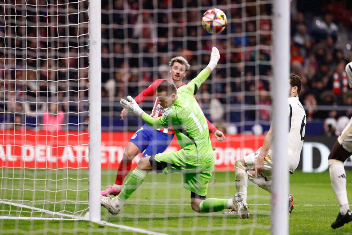 El Atlético se impone al Madrid en un partidazo para alcanzar los cuartos de Copa