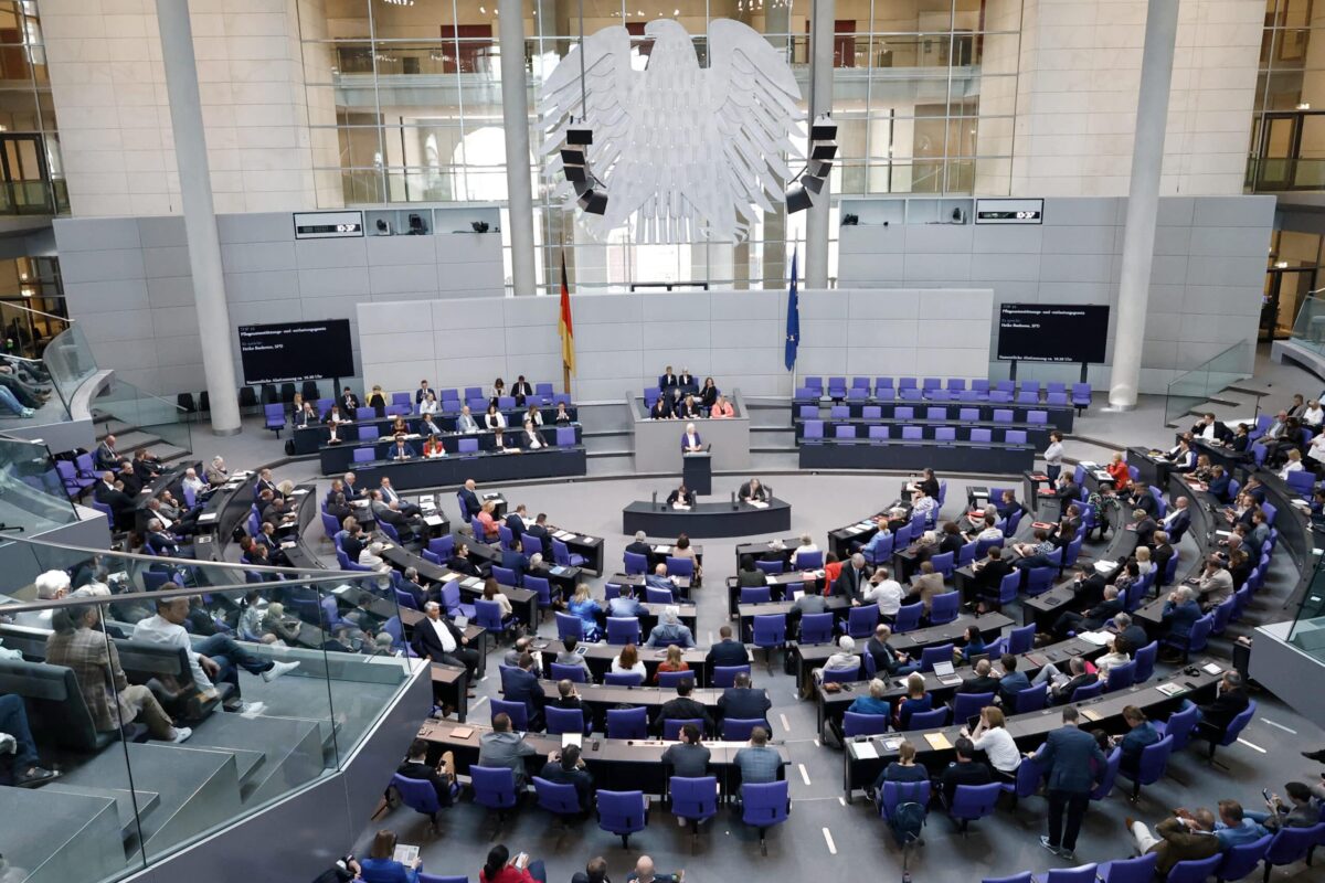 Un tribunal regional condena a una política de AfD por difundir estadísticas oficiales de violaciones de afganos en Alemania