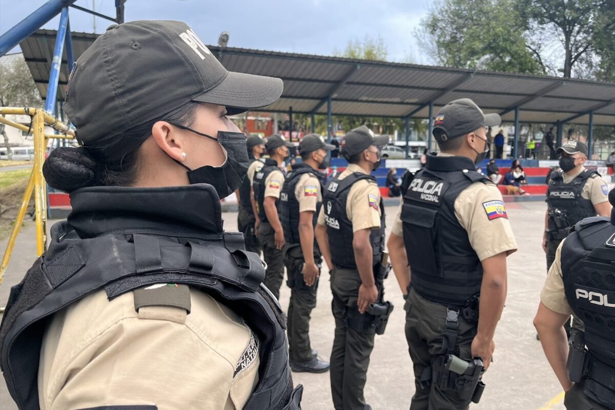 Secuestran a cuatro policías en Ecuador tras el decreto de estado de excepción por el aumento de la inseguridad
