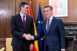 Feijoo se ofrece a Sánchez y se muestra dispuesto a negociar con él los Presupuestos si retira el cupo catalán