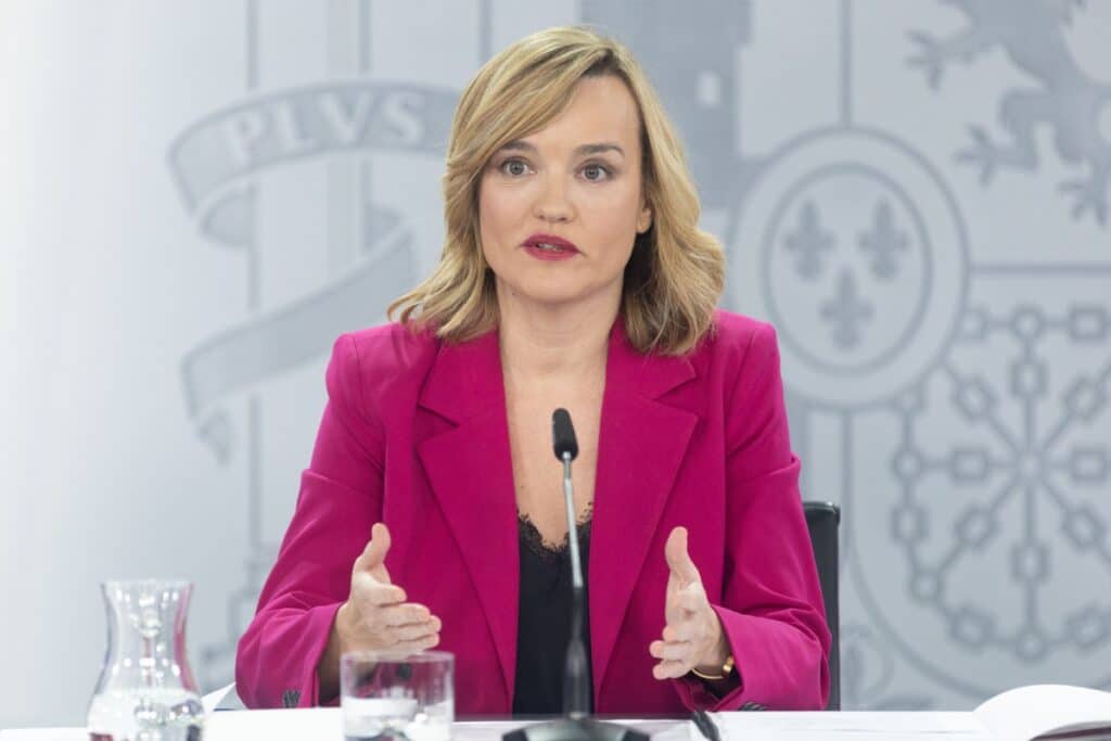 La ministra Alegría admite que el Gobierno alienta la inmigración