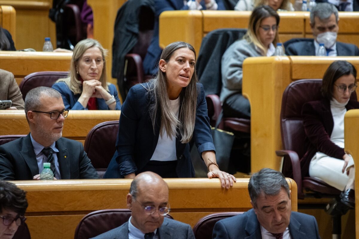 Junts y PSOE pactan la modificación sobre terrorismo en la ley de amnistía para blindar a Puigdemont y exonerar a los CDR