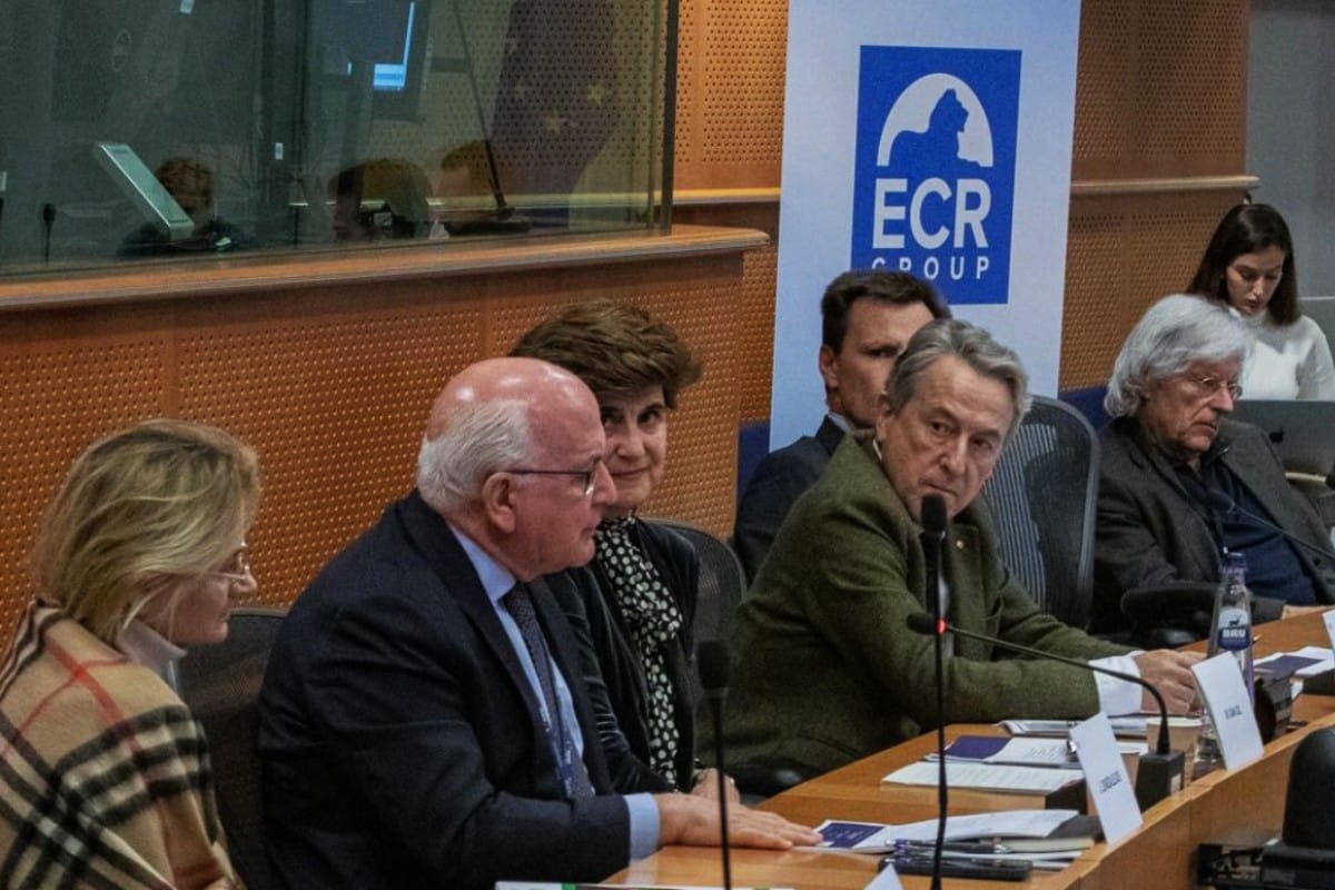 CEU-CEFAS denuncia en el Parlamento Europeo la huida de 180.000 españoles del País Vasco por el terrorismo etarra y la persecución separatista