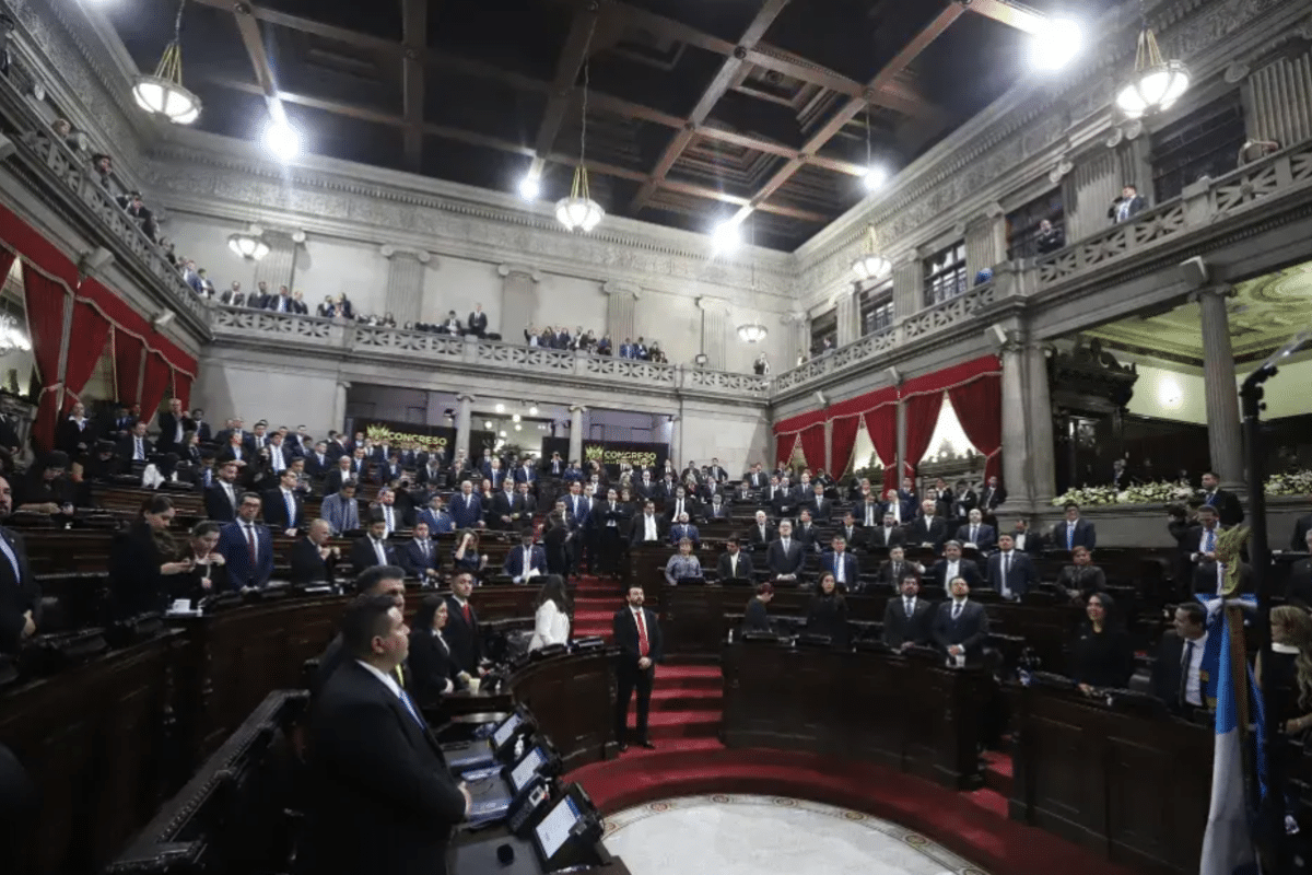 El Congreso de Guatemala revoca la suspensión del Movimiento Semilla