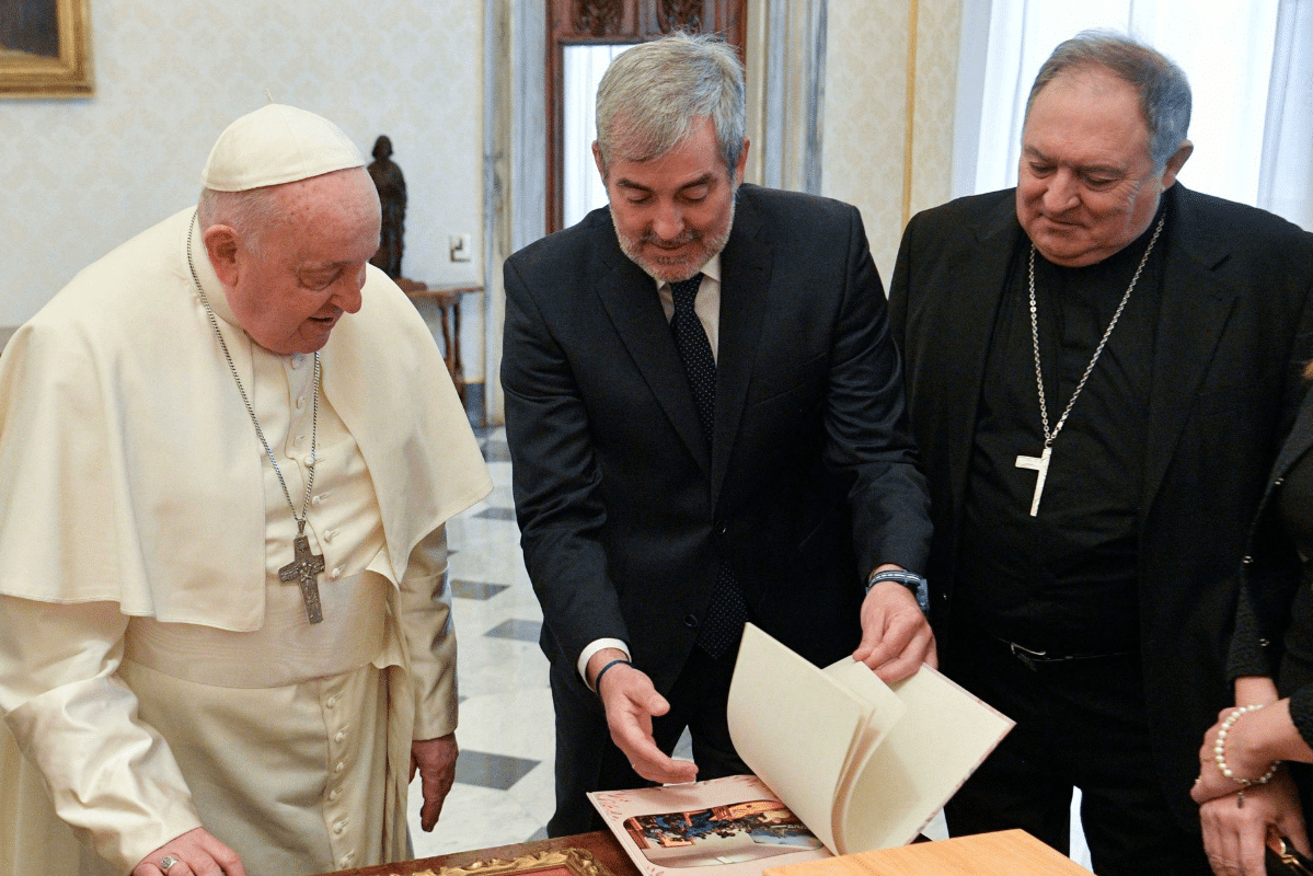 La delegación canaria se muestra «estimulada» y «maravillada» tras su encuentro con el Papa Francisco