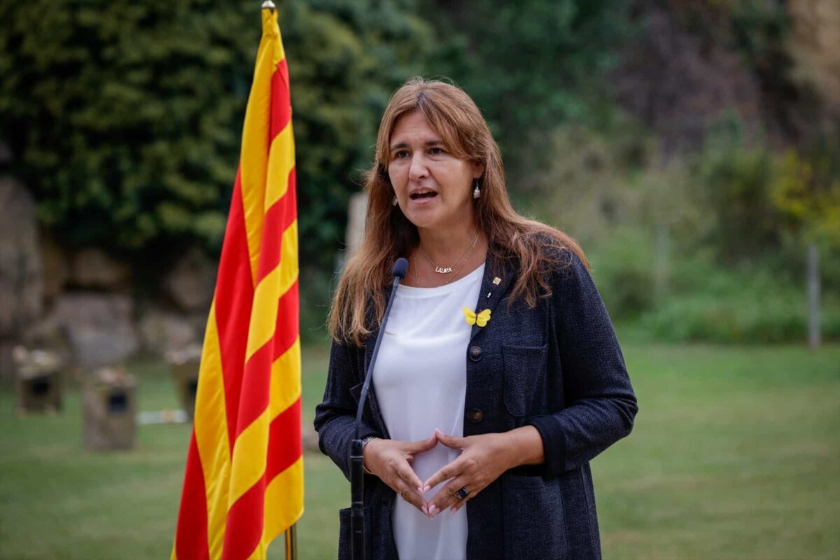 Laura Borràs denuncia que «el Estado profundo está removiéndose» ante la amnistía