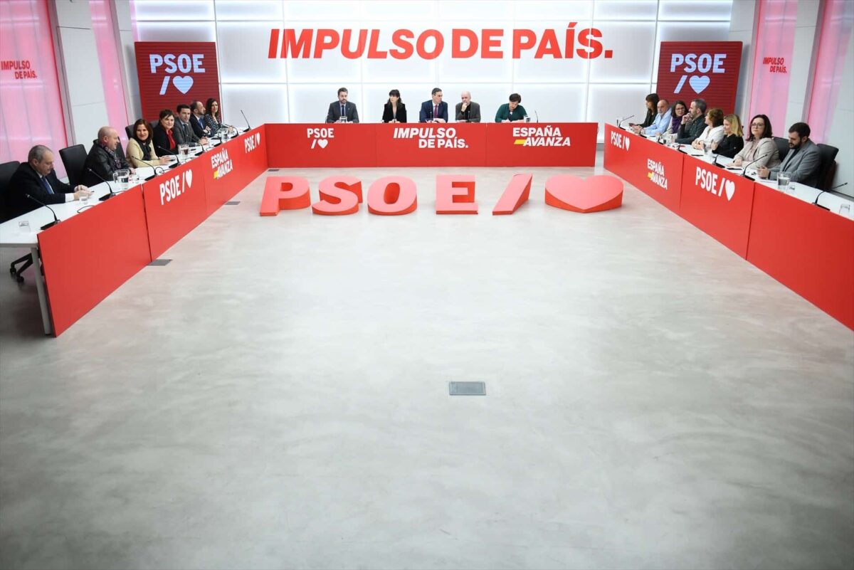 La ejecutiva del PSOE asume el fracaso en Galicia: «Es un resultado malo, sin paliativos»