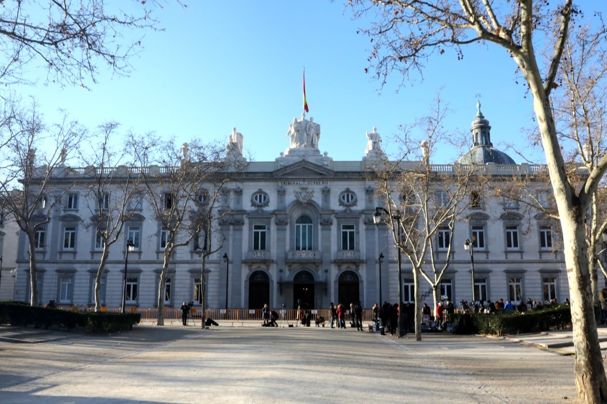 El fiscal del TS elaboró un informe apreciando indicios de terrorismo contra Puigdemont y se retractó cuatro días después