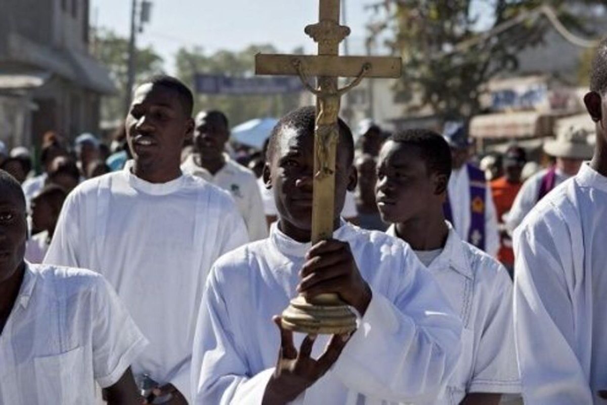 Un grupo de terroristas armados secuestra a seis religiosos corazonistas en Haití