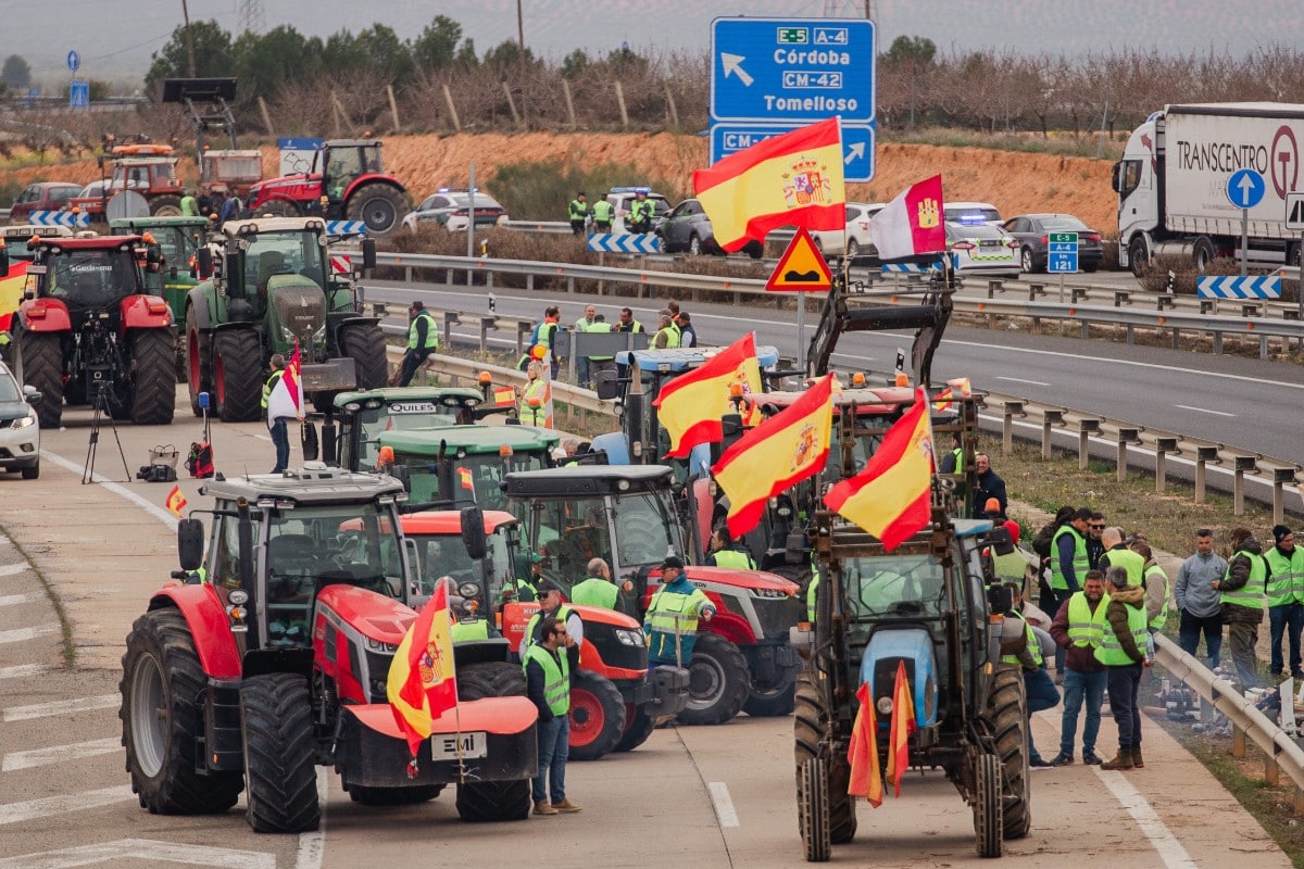 La Plataforma 6-F convoca a los agricultores a entrar con tractores el próximo sábado en Madrid: «Queremos llegar a Ferraz»