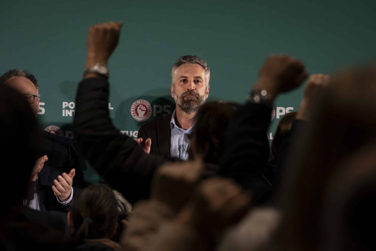 El candidato socialista asume su derrota en las elecciones de Portugal
