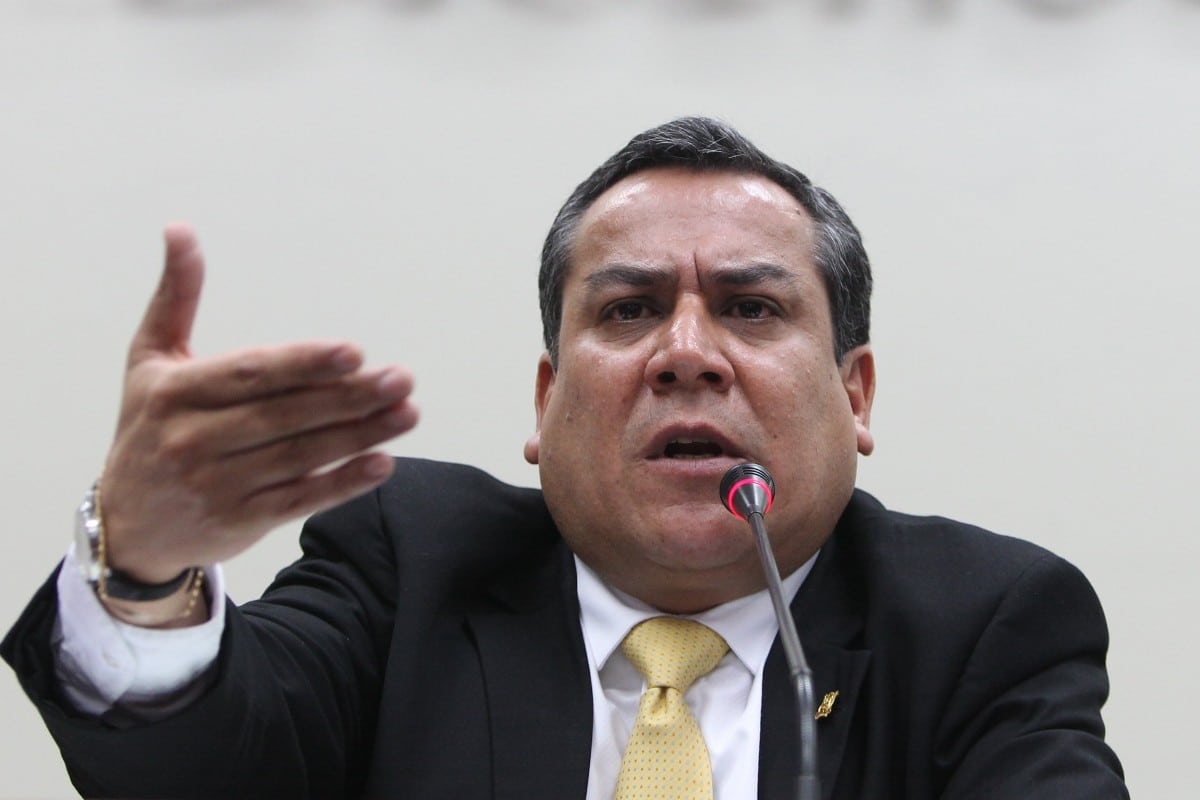 Boluarte nombra como primer ministro al actual embajador de Perú en la OEA