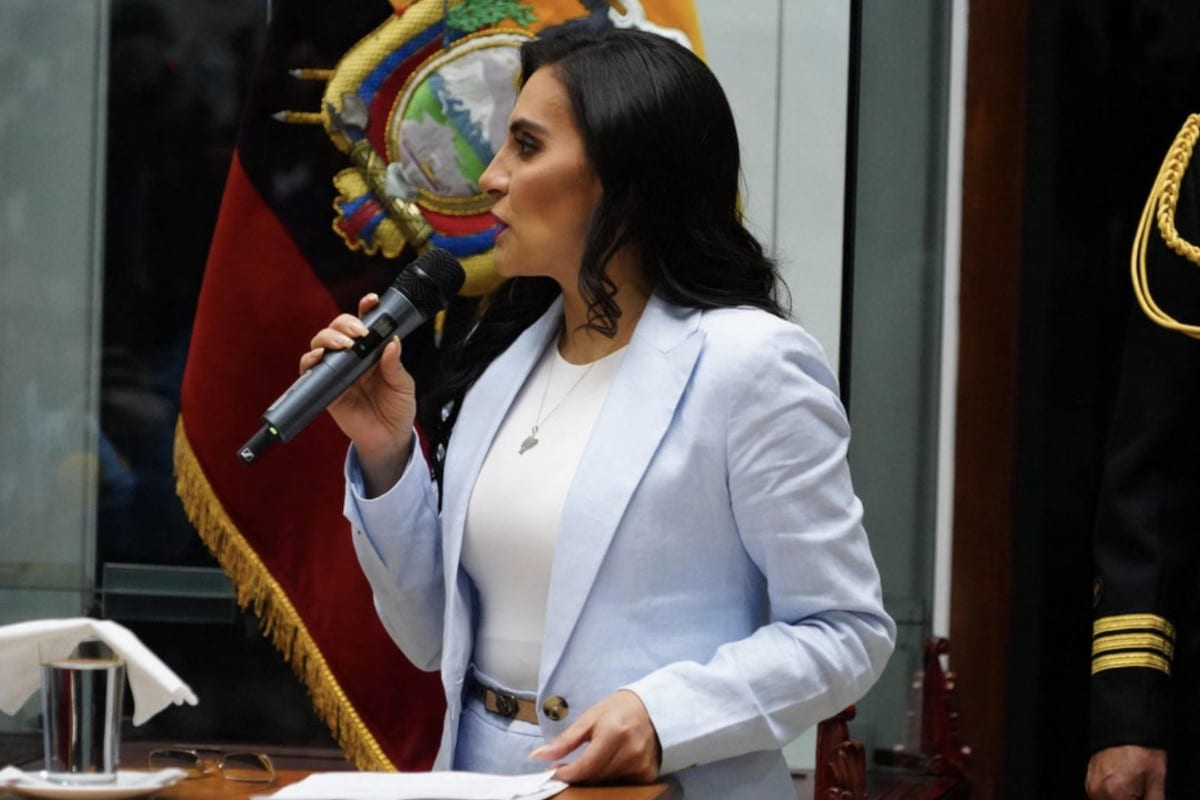 La vicepresidente de Ecuador denuncia presiones de Daniel Noboa para provocar su renuncia