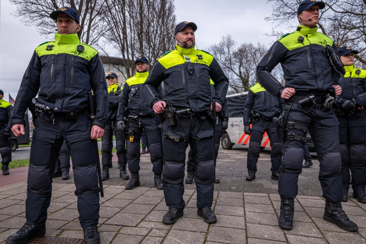 La Policía de Holanda informa de un secuestro con rehenes en una cafetería. Europa Press.
