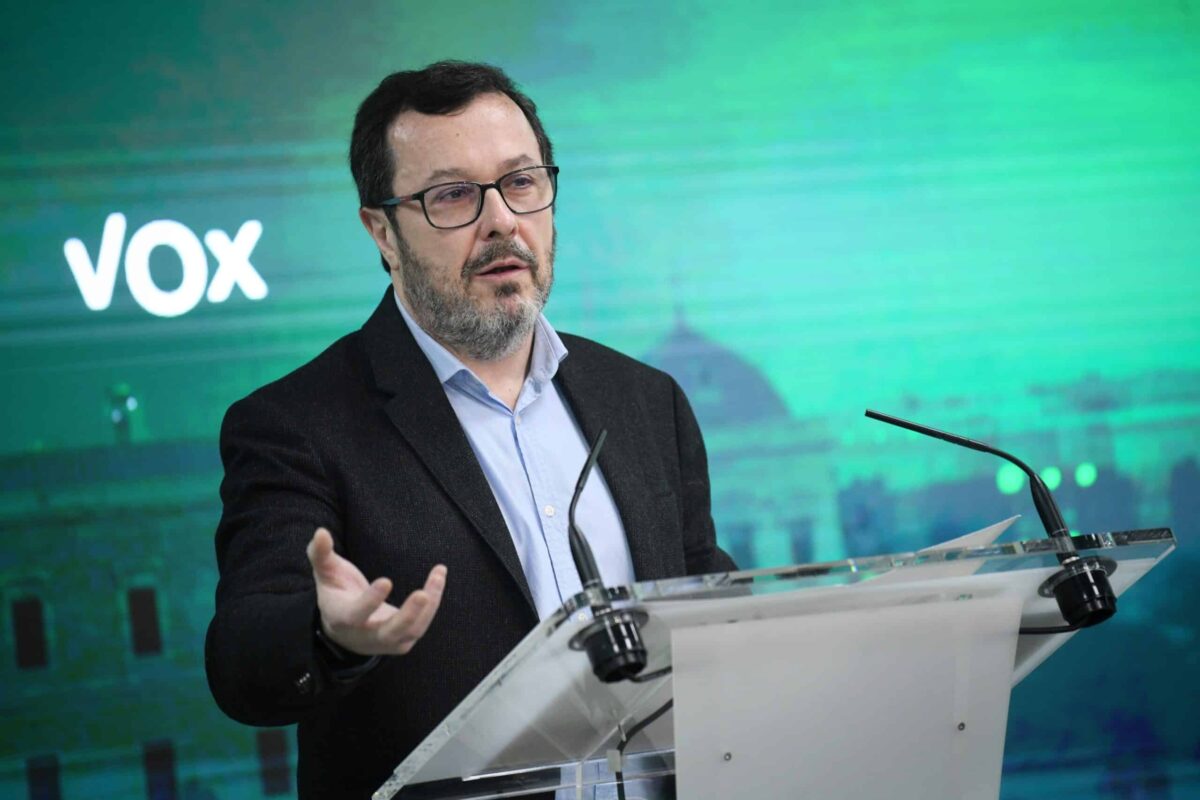 VOX denuncia que sólo plantear un referéndum de autodeterminación en Cataluña es una traición a España