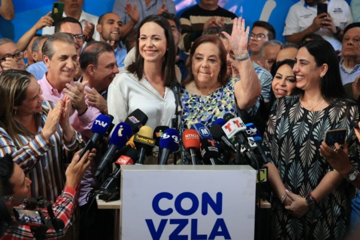 María Corina Machado abandona la carrera presidencial y nombra a una sustituta de «total confianza» como candidata