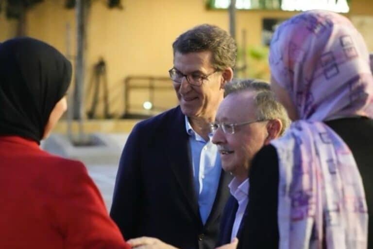 El Gobierno de Vivas (PP) acepta la tesis de su socia pro-marroquí Fátima Hamed de que en Ceuta ha habido una «crisis humanitaria» y no una invasión