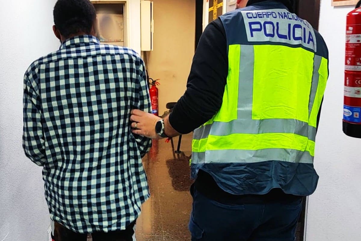 La Policía detiene en Palma a un inmigrante de origen guineano por robar en más de 30 vehículos