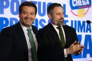 Abascal alienta a Ventura y CHEGA de cara a las elecciones del domingo: "Se convertirán en decisivos para el futuro de Portugal"