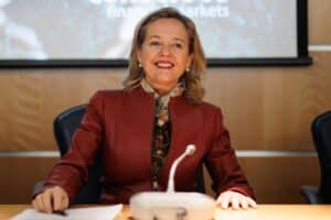 Calviño inyectó 4 millones de créditos ICO a una empresa de material de montaña del recomendado de Begoña Gómez. Imagen de archivo, Europa Press.