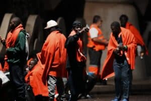 El Gobierno no sabe dónde están los 29.000 inmigrantes ilegales que envió de Canarias a la Península en 2023. Imagen, Europa Press.