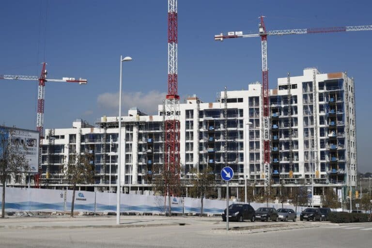 El precio del suelo urbano se dispara un 8,7% y alcanza ya máximos de los último 14 años