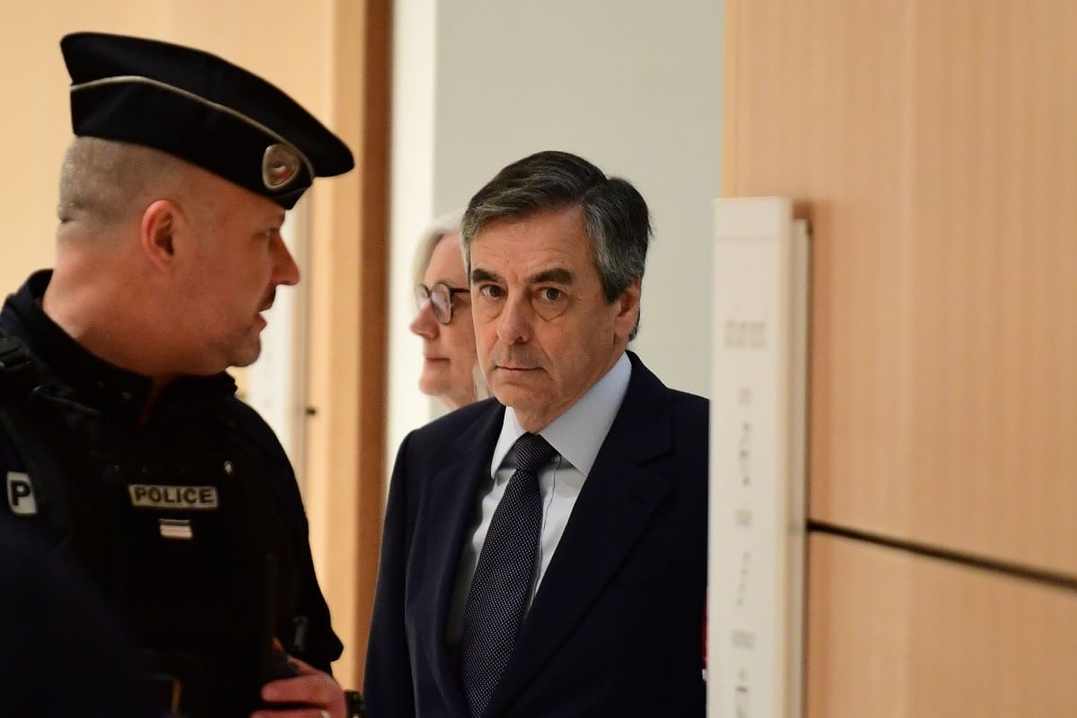 La Justicia francesa confirma la culpabilidad del ex primer ministro Fillon pero ordena revisar la pena
