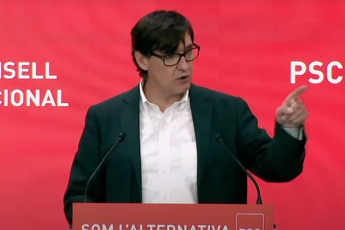 El PSC pacta con los separatistas una reforma para que Puigdemont pueda votar desde Waterloo