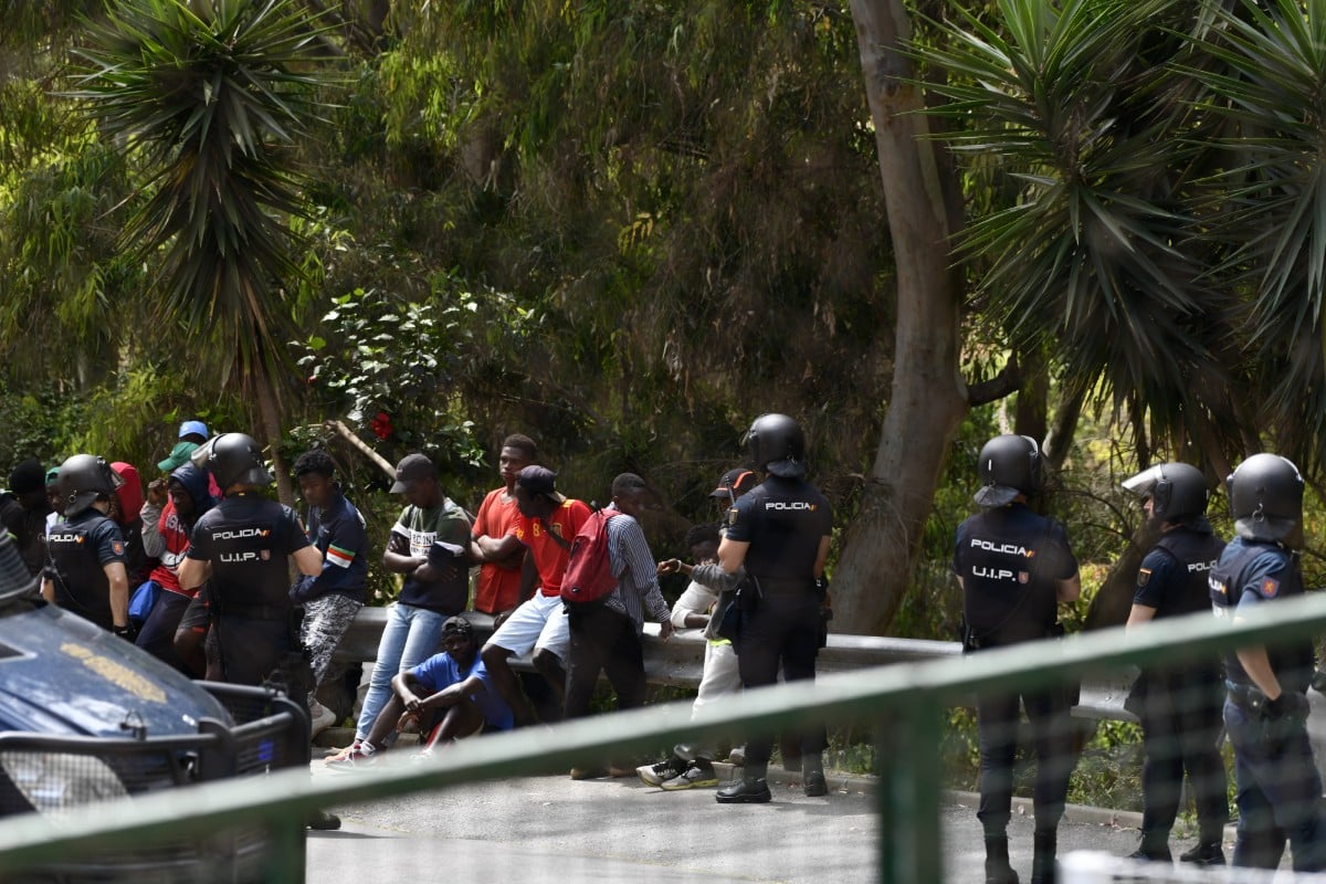 La Policía detiene a tres inmigrantes ilegales guineanos y un argelino tras una violenta reyerta en el CETI de Ceuta