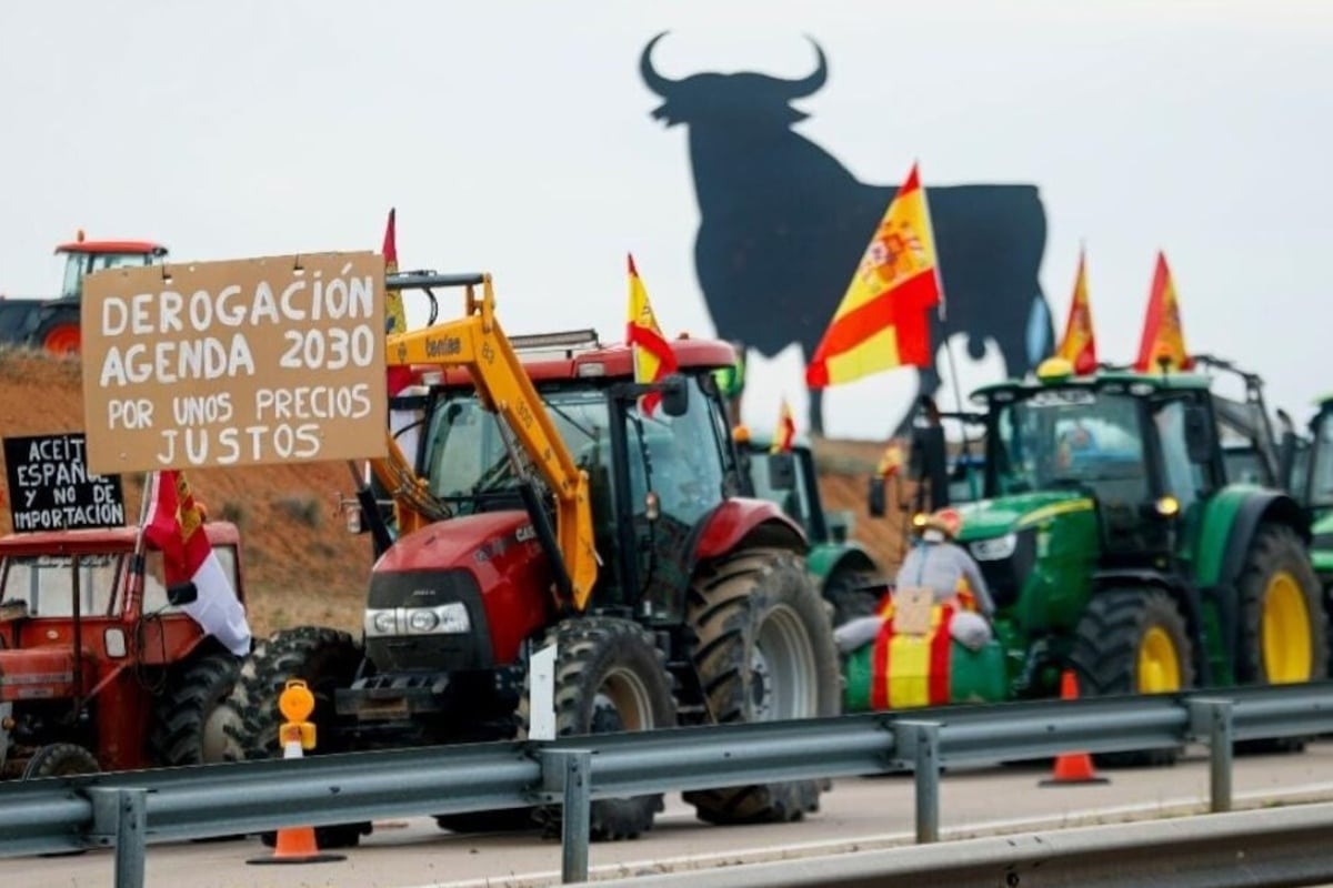 Asociaciones de agricultores organizan una tractorada ‘internacional’ el 27A contra el Pacto Verde Europeo