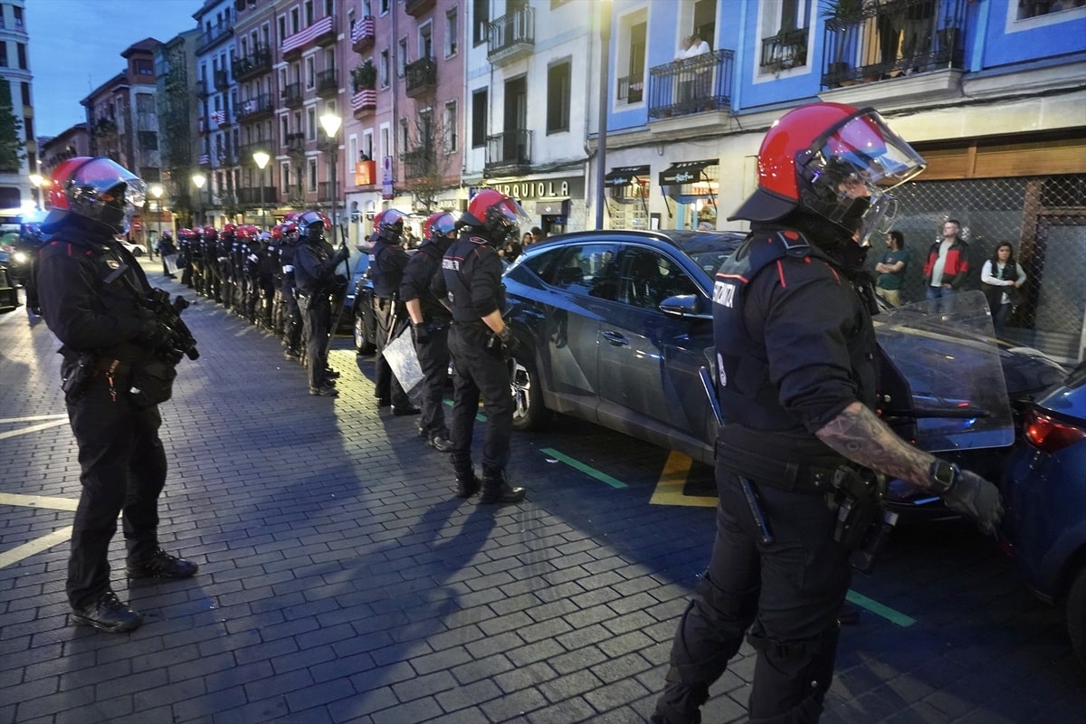 VOX denuncia ante la Justicia los ataques de la «izquierda radical» durante la campaña vasca