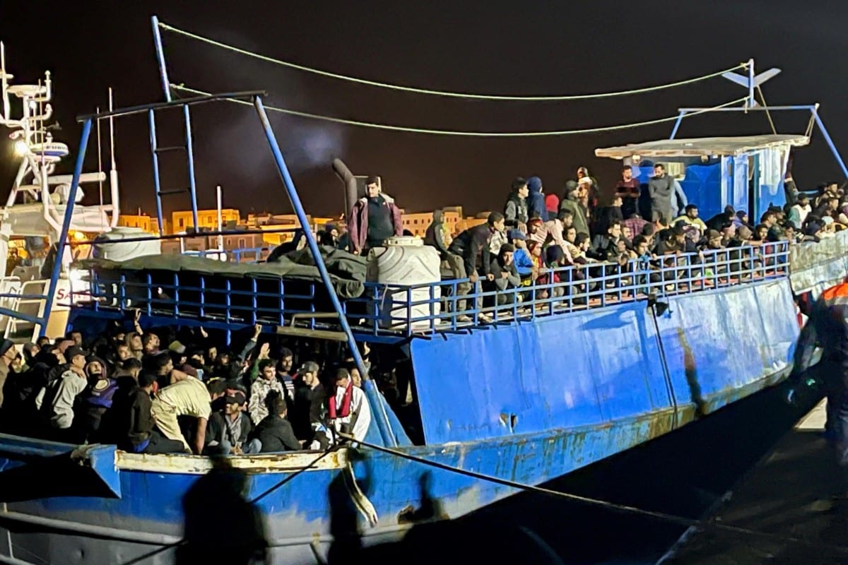 Mueren al menos nueve inmigrantes en el hundimiento de una embarcación cerca de Lampedusa
