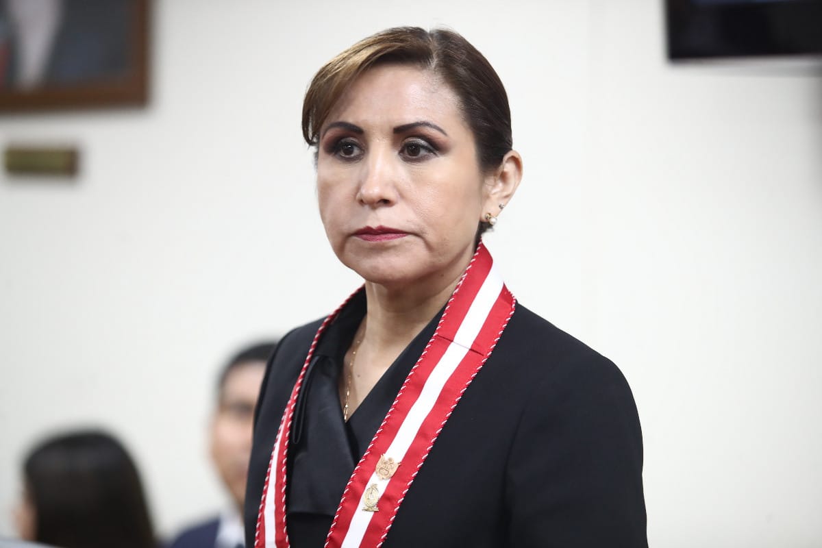 La fiscal general de Perú, destituida por intervenir en una investigación judicial contra su hermana