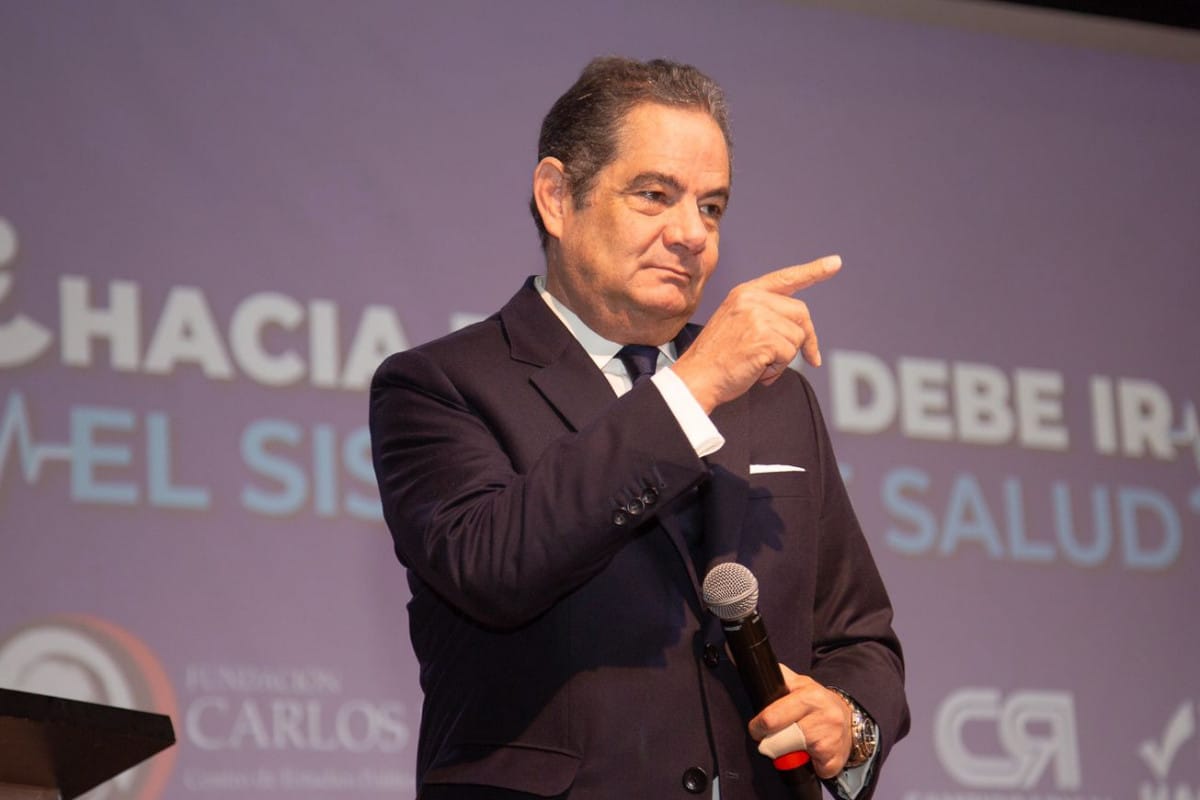 El exvicepresidente de Colombia, Vargas Lleras, denuncia que Petro está buscando los mecanismos para imponer la Constituyente