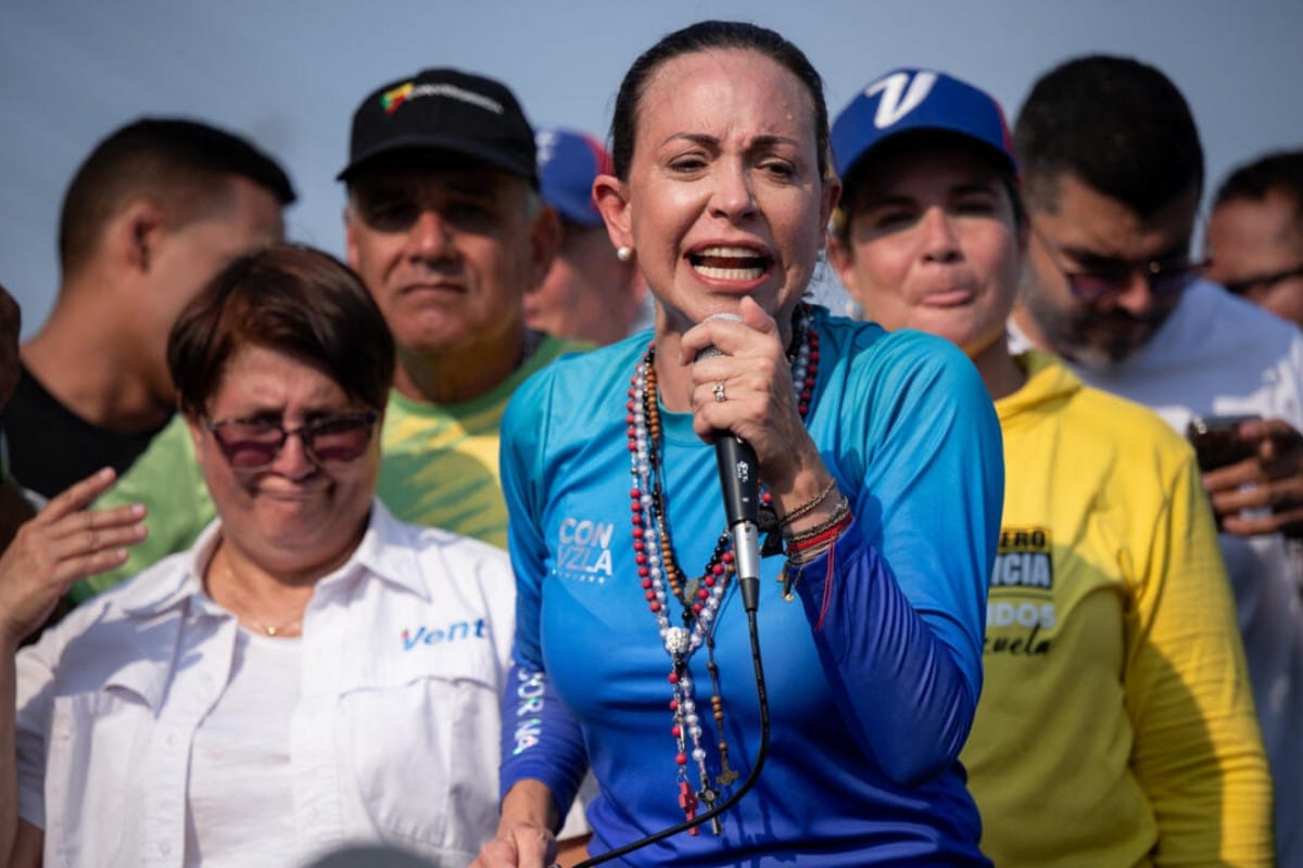 María Corina Machado alerta al mundo sobre la posibilidad de que el régimen venezolano ordene su detención