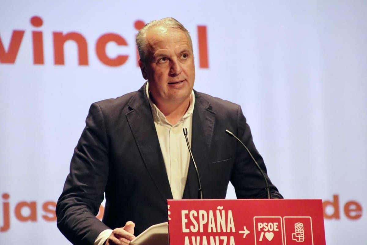 Un alcalde y diputado del PSOE adjudicó dos hoteles a la trama de Koldo para explotarlos gratis 40 años