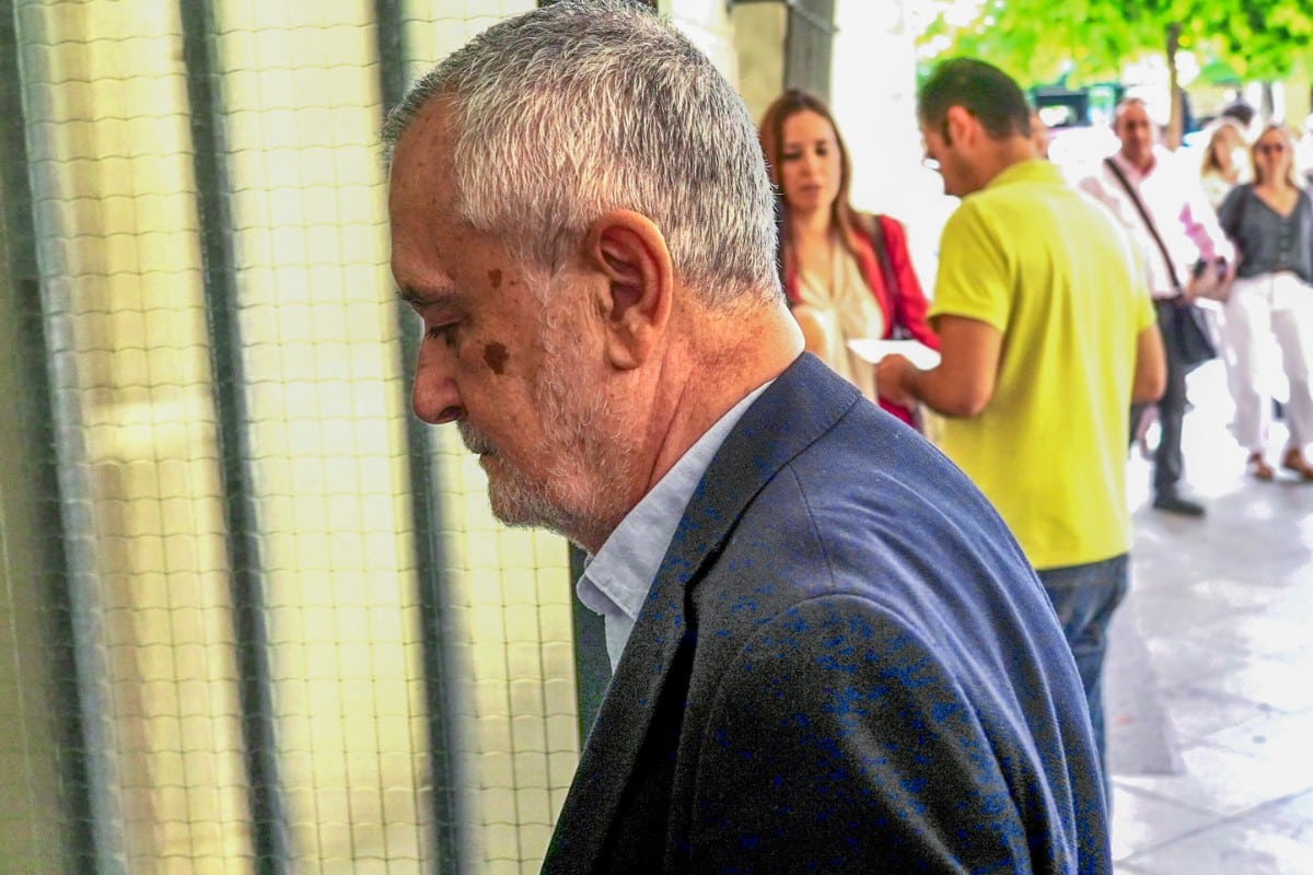 La Fiscalía se opone al indulto de Griñán y otros siete condenados a penas de cárcel por los ERE