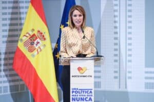Periodistas afines del PSOE con Intxaurrondo y Villacastín a la cabeza, firman un manifiesto contra la prensa libre. Imagen, Silvia Intxaurrondo en un acto del Gobierno. Europa Press.