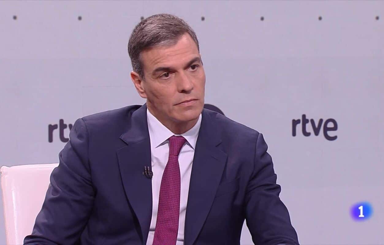 Pedro Sánchez anuncia en TVE que intervendrá el Poder Judicial y tomará medidas contra los «bulos» de medios no afines