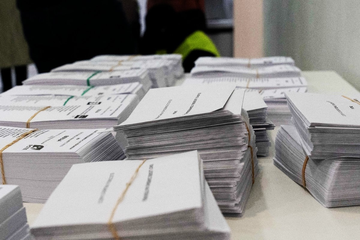 Casi 1,8 millones de vascos podrán votar en las elecciones regionales de este domingo