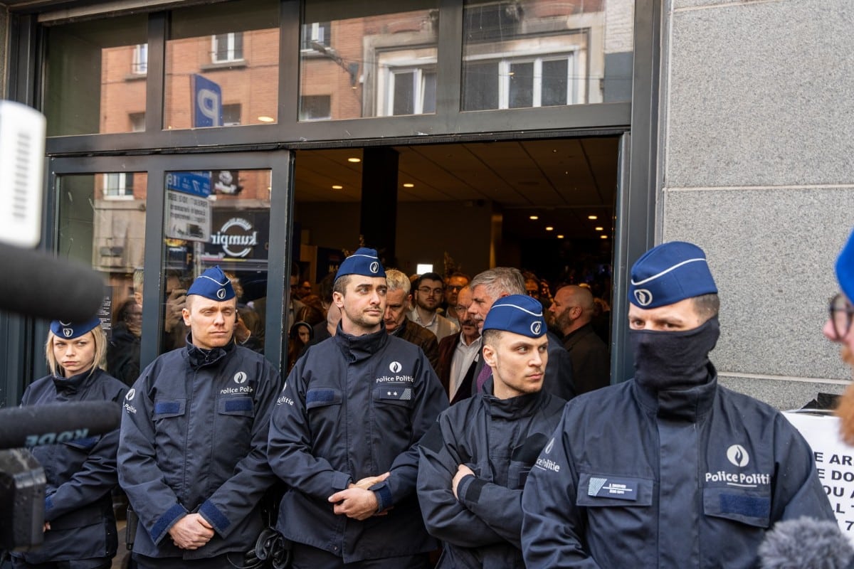 Autoridades de Bruselas envían a la Policía para cercenar la libertad de expresión e impedir la gran conferencia conservadora NatCon