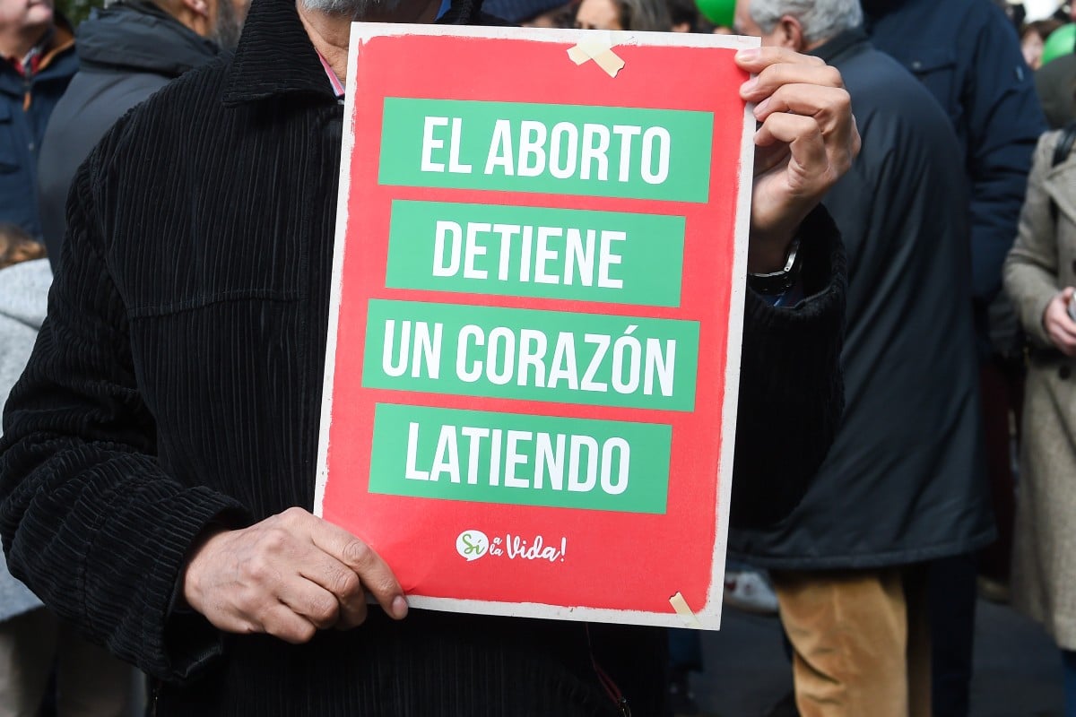 Hermandades de Sevilla muestran su rechazo al aborto y su compromiso con la defensa del derecho a la vida desde la concepción
