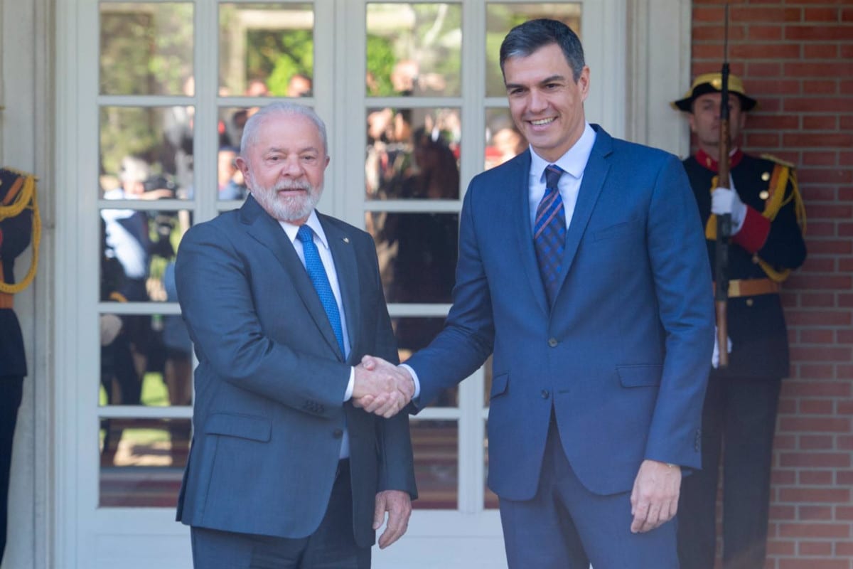Lula da Silva se solidariza con Sánchez y resalta su «liderazgo en una España democrática»